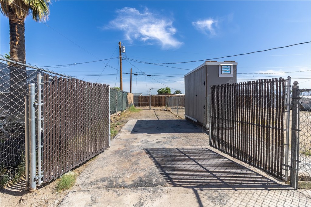49F7D9Ce 5257 46Ac 9240 71A55B5Ab333 2025 Rio Vista, Needles, Ca 92363 &Lt;Span Style='BackgroundColor:transparent;Padding:0Px;'&Gt; &Lt;Small&Gt; &Lt;I&Gt; &Lt;/I&Gt; &Lt;/Small&Gt;&Lt;/Span&Gt;
