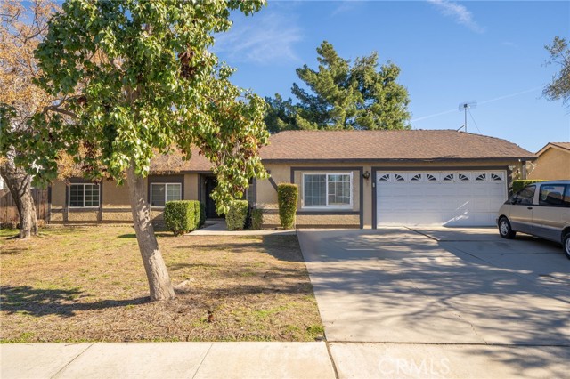 861 N Quince Ave, Rialto, CA 92376