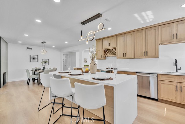 1321 S 8th Avenue, Arcadia CA: https://media.crmls.org/medias/49f8d67f-ce02-45f8-a57b-55edeaab2910.jpg