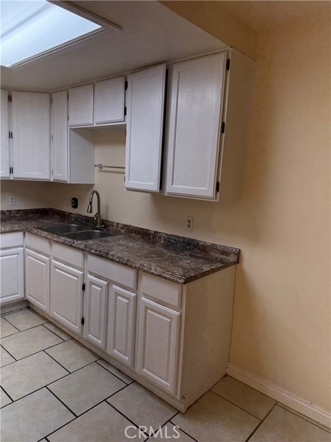 Detail Gallery Image 13 of 21 For 1175 E 9th St, Pomona,  CA 91766 - 3 Beds | 2/1 Baths