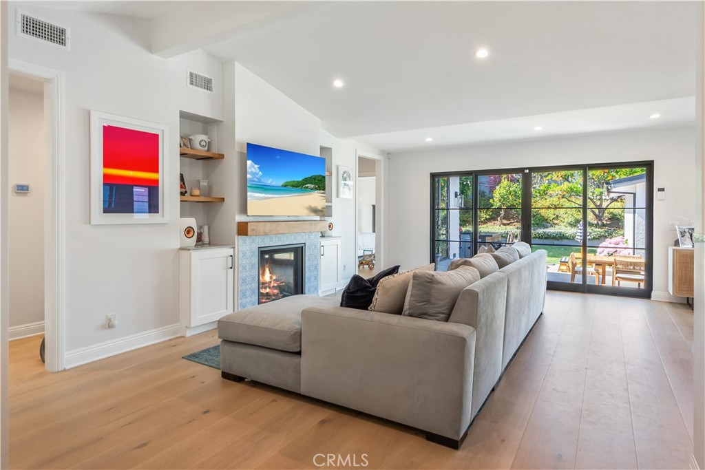 MLS #PV25261560 image #5