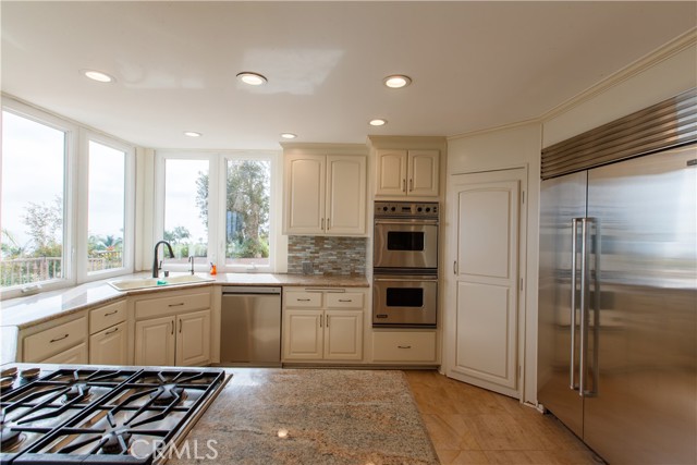 3355 Palo Vista Drive, Rancho Palos Verdes CA: https://media.crmls.org/medias/49f98a5e-ed03-4c49-90db-4da54c84f68e.jpg