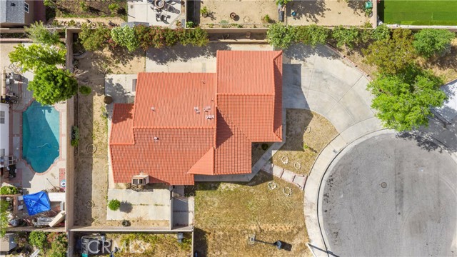 37112 Calle Amigo, Palmdale CA: https://media.crmls.org/medias/49f9a4aa-7a43-4b55-a9e4-c93aeb423de9.jpg