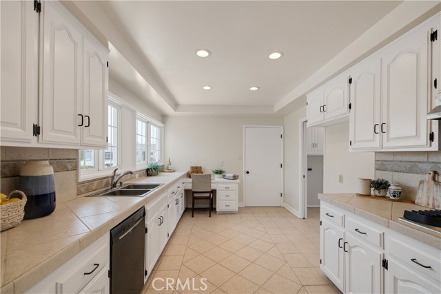 3313 Onrado Street, Torrance CA: https://media.crmls.org/medias/49f9b48d-47b8-477b-b31f-258474006fd9.jpg
