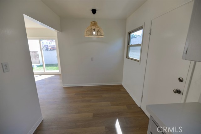 124 Avenida Miramar, San Clemente CA: https://media.crmls.org/medias/49f9fe93-807b-4a79-aaed-06e912861ba4.jpg