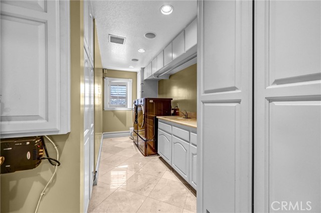 Detail Gallery Image 16 of 74 For 1026 Rancho Rd, Arcadia,  CA 91006 - 8 Beds | 9/1 Baths