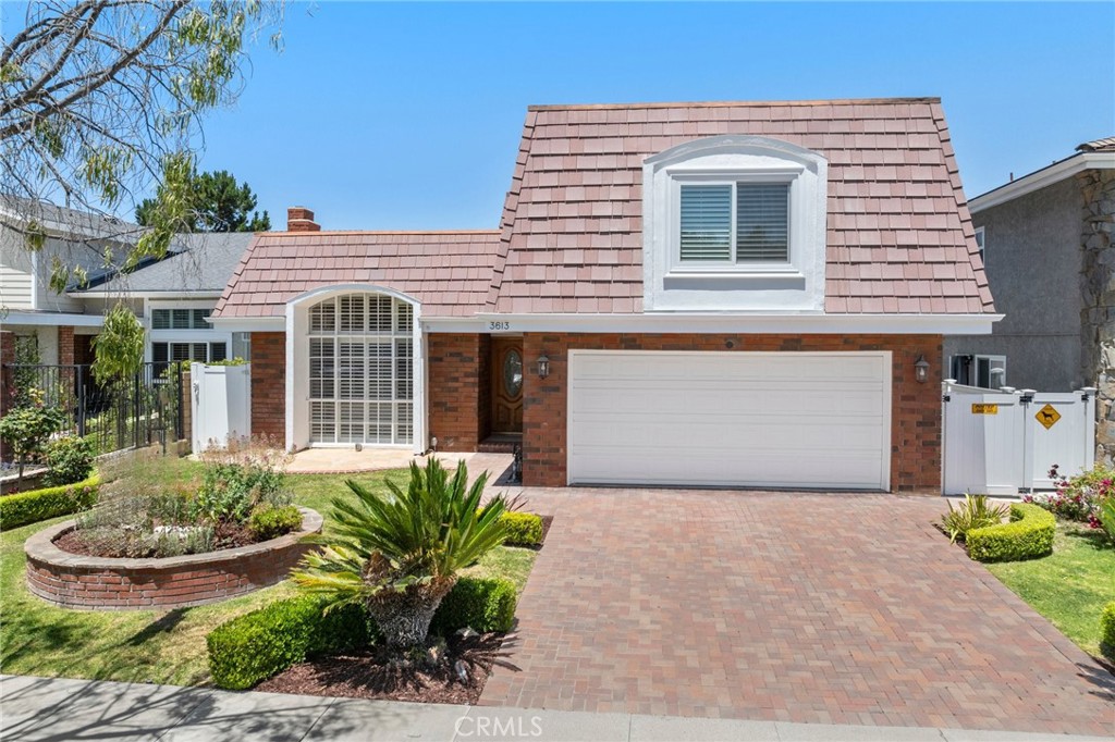3613 Courtney Way