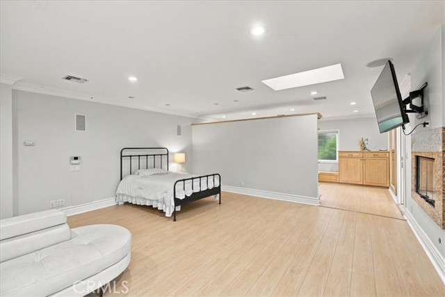 5320 Louise Avenue photo 25