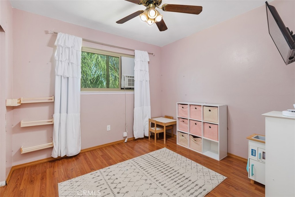 MLS #OC25201281 image #13