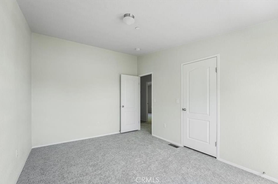https://media.crmls.org/medias/49fd5086-cb3d-4304-924c-2dfcc546bf83.jpg?preset=X-Large