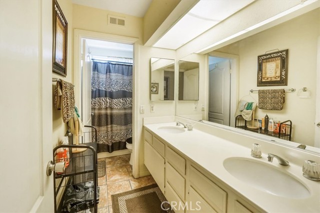 Detail Gallery Image 20 of 45 For 14042 Rogers Ln, Victorville,  CA 92392 - 3 Beds | 2 Baths