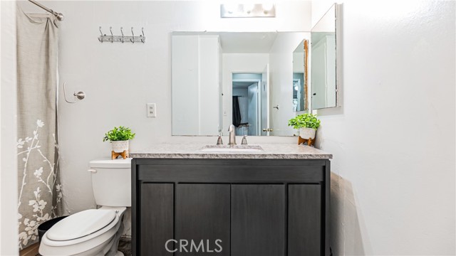 931 N Eucalyptus Avenue, Rialto CA: https://media.crmls.org/medias/49fdf01d-3026-4fab-8db0-6feb3ba704c9.jpg