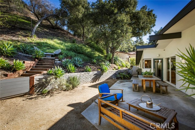 Detail Gallery Image 47 of 54 For 2820 E Chevy Chase Dr, Glendale,  CA 91206 - 2 Beds | 2 Baths