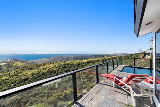 Detail Gallery Image 15 of 58 For 3253 Alta Laguna Blvd, Laguna Beach,  CA 92651 - 4 Beds | 4 Baths