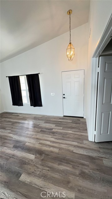 Detail Gallery Image 5 of 43 For 32440 Samuel Ave, Lake Elsinore,  CA 92587 - 4 Beds | 2/1 Baths