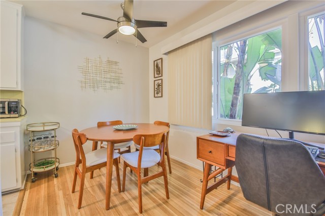 1030 E 2nd Street, Long Beach CA: https://media.crmls.org/medias/4a011f84-ab8a-41b2-b08b-1f97b722fddc.jpg
