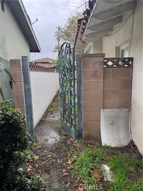 Detail Gallery Image 26 of 28 For 13822 Pasadena, Santa Ana,  CA 92705 - 3 Beds | 2 Baths