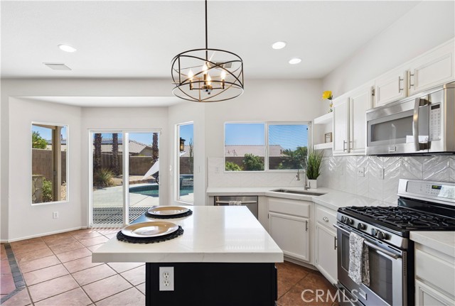 Detail Gallery Image 11 of 38 For 83281 Brighton Crest Dr, Indio,  CA 92203 - 3 Beds | 2 Baths