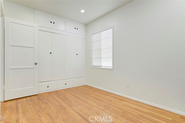 Detail Gallery Image 12 of 36 For 3055 Sycamore Ave, La Crescenta,  CA 91214 - 6 Beds | 4 Baths