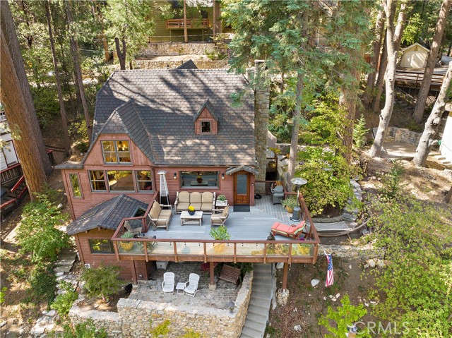 Detail Gallery Image 8 of 70 For 400 Cottage Grove Rd, Lake Arrowhead,  CA 92352 - 4 Beds | 4 Baths