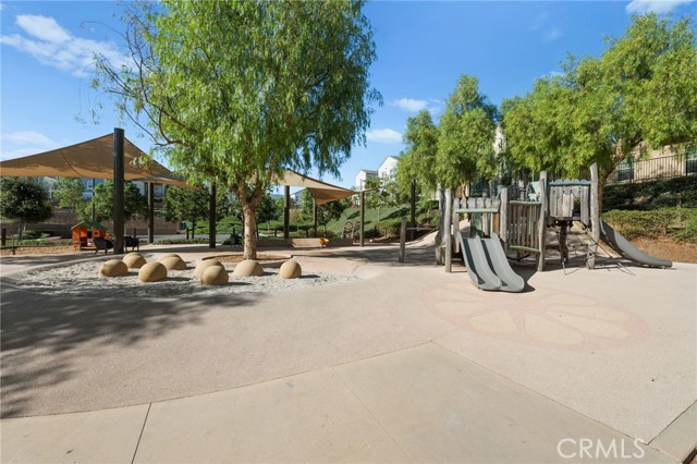 Detail Gallery Image 35 of 62 For 4260 Powell Way #101,  Corona,  CA 92883 - 3 Beds | 2/1 Baths