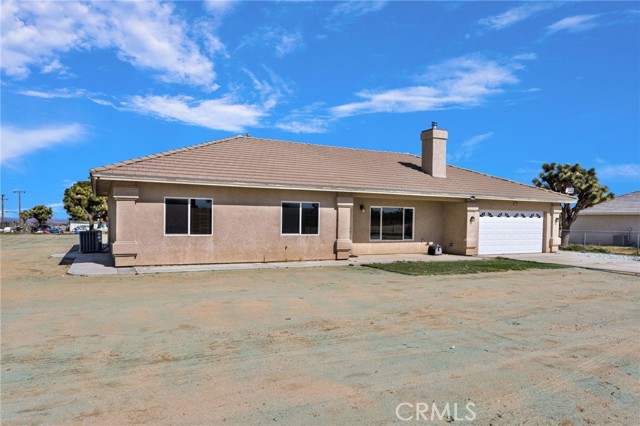 Detail Gallery Image 3 of 34 For 8720 Greasewood Ln, Victorville,  CA 92392 - 4 Beds | 2 Baths
