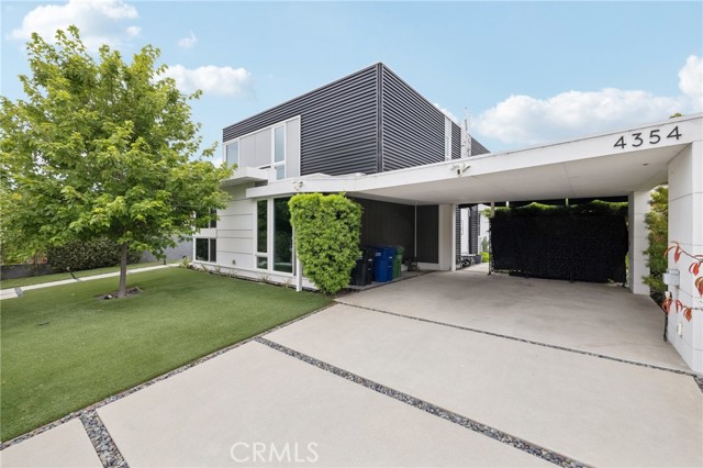 Detail Gallery Image 4 of 71 For 4354 Keystone Ave, Culver City,  CA 90232 - 5 Beds | 4/1 Baths
