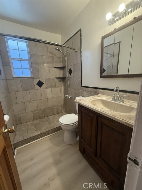 7907 Wilbur Avenue, Reseda CA: https://media.crmls.org/medias/4a06f5c3-b04c-46bd-b216-f0391d0ea24d.jpg