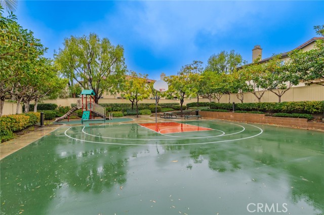 825 Yorkshire, Irvine CA: https://media.crmls.org/medias/4a07964a-952c-481a-b5c7-cf0dcdcd0845.jpg