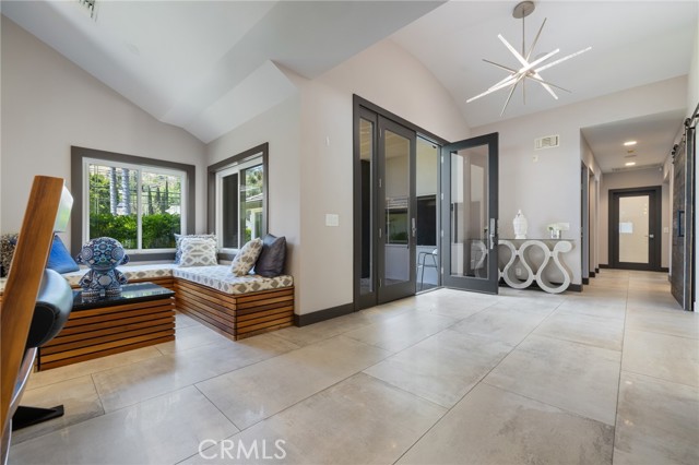 Detail Gallery Image 7 of 75 For 10372 Crawford Canyon Rd, North Tustin,  CA 92705 - 5 Beds | 6/1 Baths