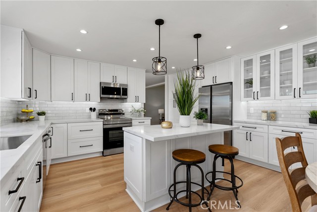 Detail Gallery Image 14 of 50 For 25172 Campina, Mission Viejo,  CA 92691 - 4 Beds | 2/1 Baths