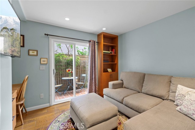 Detail Gallery Image 16 of 30 For 9911 Constitution Dr, Huntington Beach,  CA 92646 - 4 Beds | 2 Baths