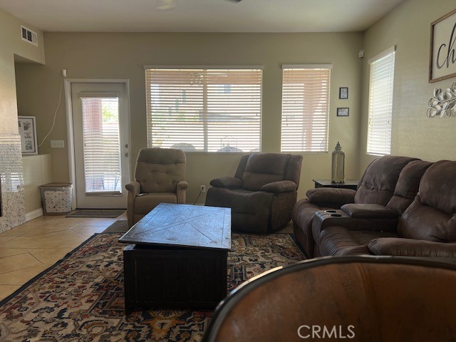 3762 Segovia Drive, Perris CA: https://media.crmls.org/medias/4a08f02d-c812-4513-be76-8e3e4662d1f2.jpg