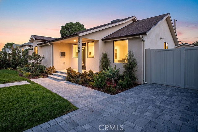 Detail Gallery Image 7 of 53 For 5700 Vista Del Monte, Sherman Oaks,  CA 91411 - 3 Beds | 2 Baths