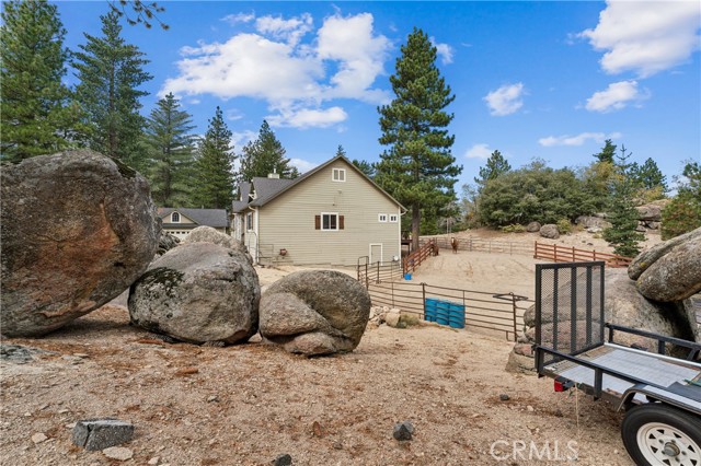 32360 Pine Manor Lane, Running Springs, CA 92382