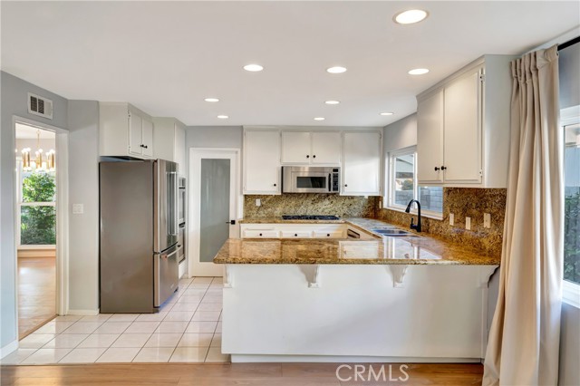 3811 Algonaut Drive, Calabasas CA: https://media.crmls.org/medias/4a0a6e1f-ae04-4d27-83ec-863a82ef4f67.jpg