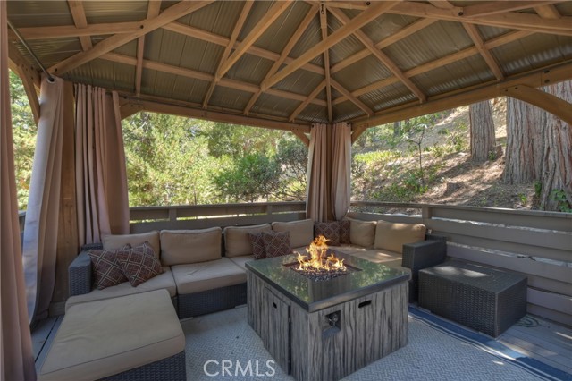 Detail Gallery Image 50 of 65 For 825 Grass Valley Rd, Lake Arrowhead,  CA 92352 - 5 Beds | 5/1 Baths