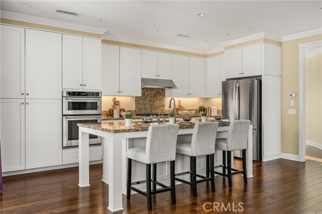 Detail Gallery Image 9 of 41 For 112 Mangrove Banks, Irvine,  CA 92620 - 4 Beds | 3 Baths