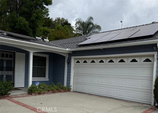 Detail Gallery Image 2 of 7 For 7053 Darnoch Way, West Hills,  CA 91307 - 3 Beds | 2 Baths