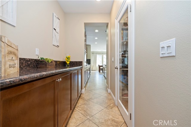Detail Gallery Image 12 of 64 For 34595 Collier Falls Ct, Temecula,  CA 92592 - 5 Beds | 3/1 Baths