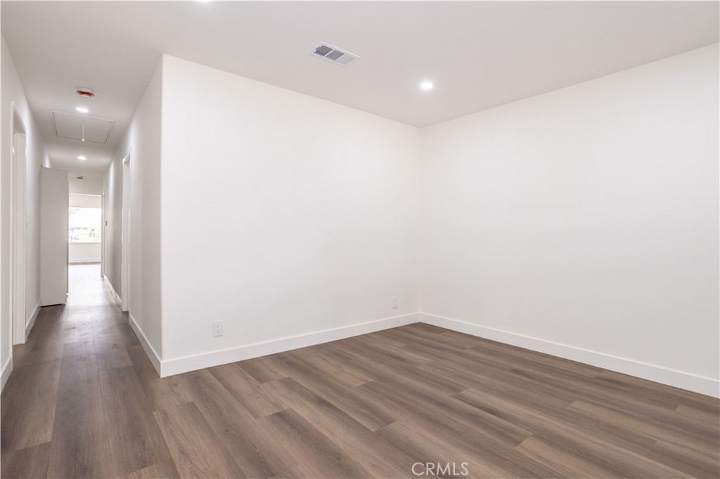 MLS #SR25196371 image #16