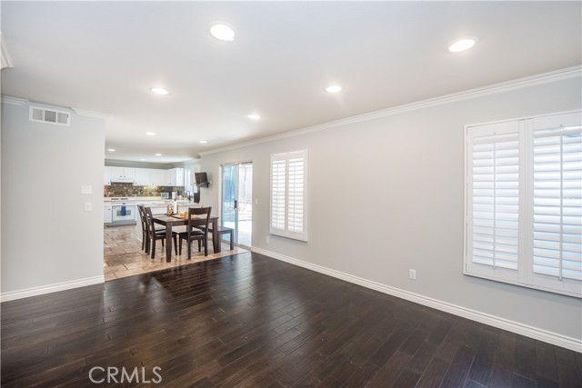 3498 Birchleaf Drive, Corona CA: https://media.crmls.org/medias/4a0e257a-fa78-4e92-8df4-40252c19bdd6.jpg