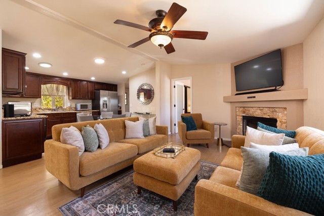 109 Wabash Lane, Sugarloaf CA: https://media.crmls.org/medias/4a0eda3b-1391-492f-92e7-13276c353ff4.jpg
