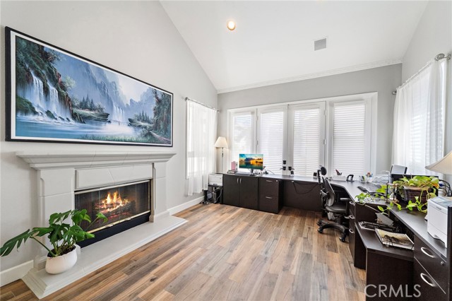 19025 Bayhill Lane, Huntington Beach CA: https://media.crmls.org/medias/4a0fb9d5-6c92-40ec-aaae-a130892908da.jpg