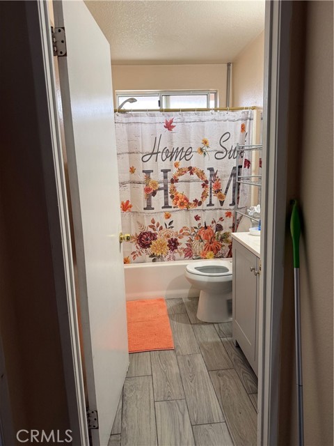 Detail Gallery Image 17 of 20 For 14565 Green River Rd, Victorville,  CA 92394 - 4 Beds | 2/1 Baths