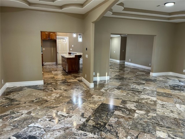 8138 Camelot Road, Riverside CA: https://media.crmls.org/medias/4a0ff713-f49b-4d96-b34d-ec3a64e2838f.jpg