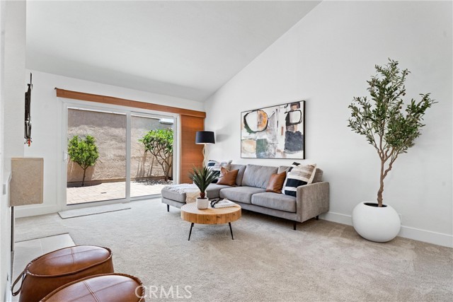 28082 Palmetto Court, Laguna Niguel CA: https://media.crmls.org/medias/4a10339d-b1fd-423b-bf80-144764e80016.jpg