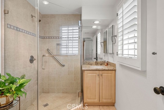 Image 22 of 36 For 120 Coral Avenue