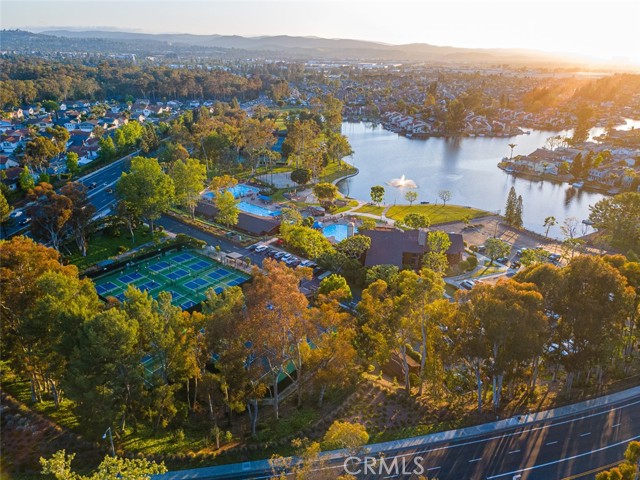 22435 Silver Spur, Lake Forest CA: https://media.crmls.org/medias/4a106d89-706c-4080-aa74-ff0fff7dd9f4.jpg