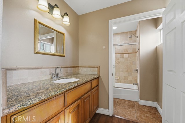 Detail Gallery Image 20 of 41 For 4505 Santa Ana #C,  Cudahy,  CA 90201 - 3 Beds | 3 Baths